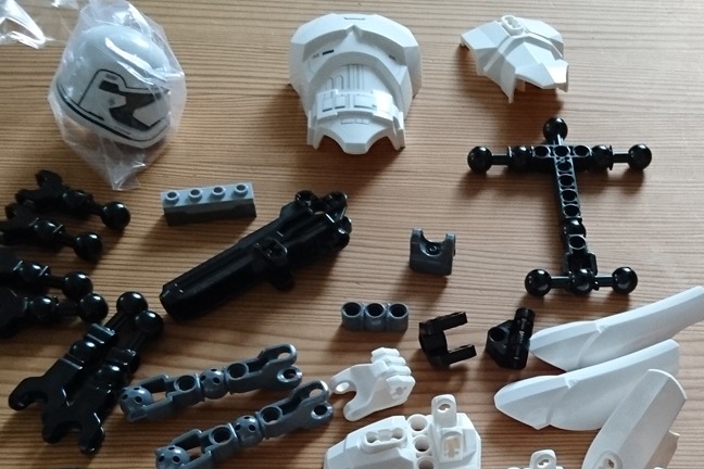 LEGO Buildable Figures Star Wars First Order Stormtrooper - TEASER